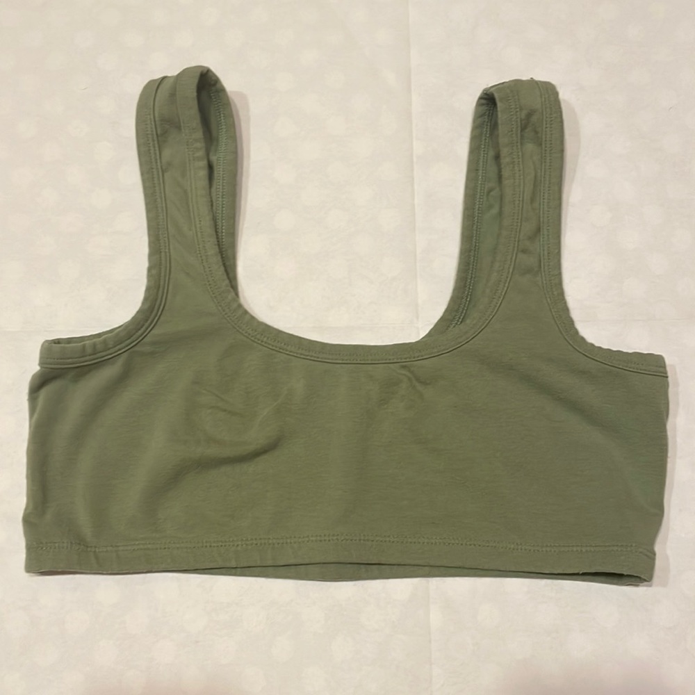 ARQ WIDE-STRAP BRA in Celadon